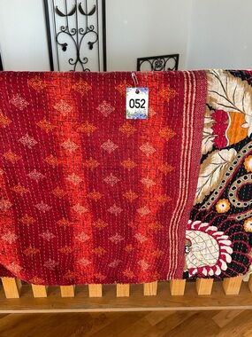 K52 Brilliant Reversible Twin Kantha